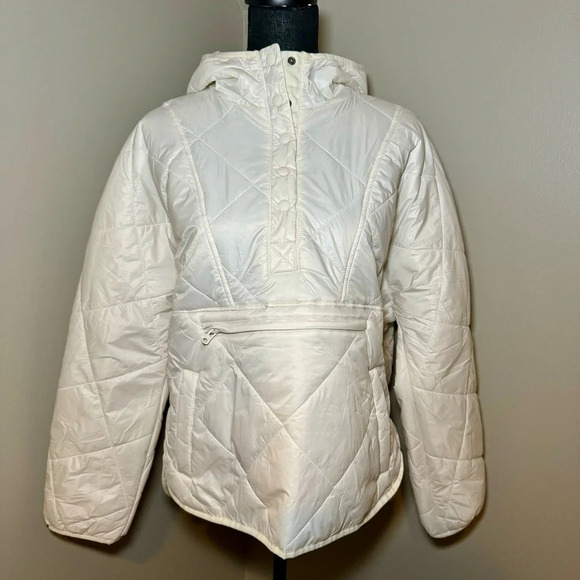 New without tags. American Eagle AE Popover Puffer Jacket women’s size M cream - Picture 2 of 8